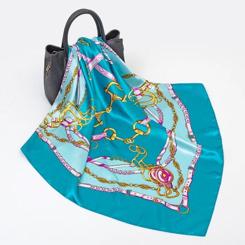 Платок шелковый Mosi Абстракция 90х90 см Голубой Платок шелковый Mosi Абстракция 90х90 см Голубой