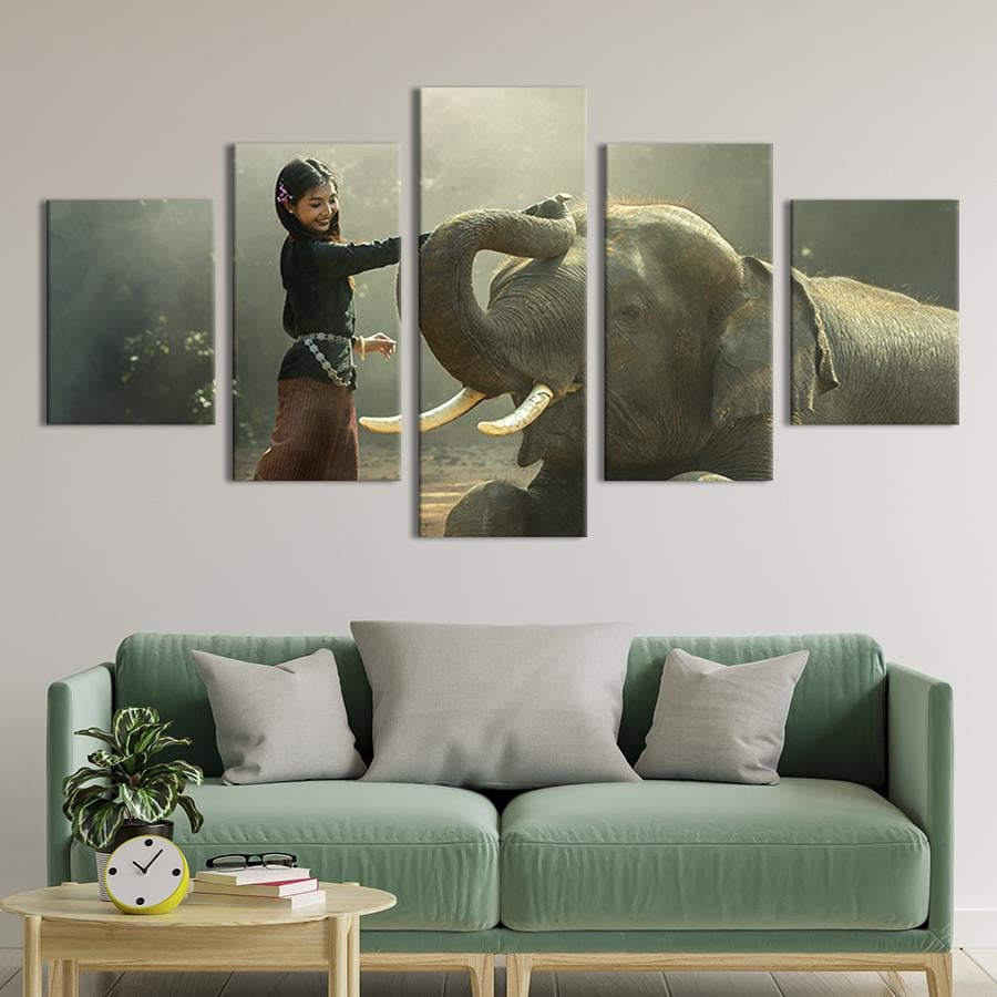 Модульная картина из 5 частей на холсте интерьерная картина Большой слон и милая девушка 187x94 см (162-52)
