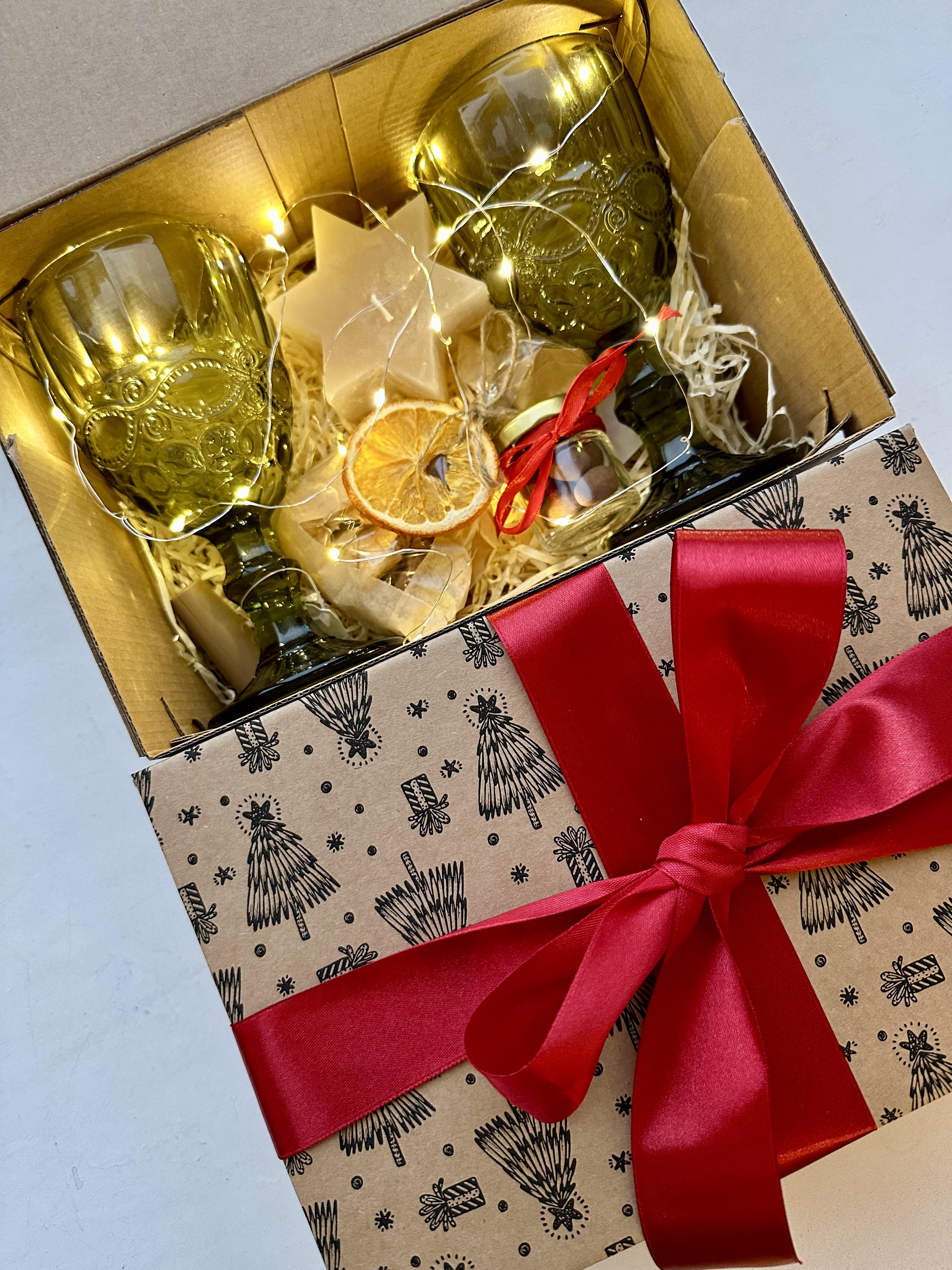 Набір новорічний для романтичного глінтвейну зі смаколиками (13532508) - фото 10 Набір новорічний для романтичного глінтвейну зі смаколиками (13532508) - фото 10