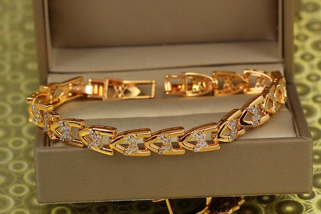 Браслет Xuping Jewelry Мерцанье звезд 21,5 см х 8 мм Золотистый (1943281700)