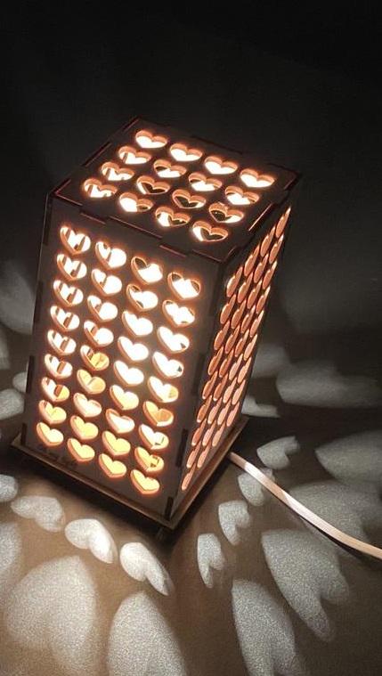 Ночник деревянный декоративный Сердце 22х11 см Орех (SV-601)