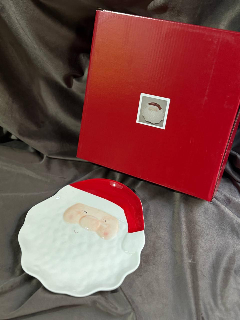 Тарілка сервірувальна новорічна Yiwu Santa Claus порцелянова 21х21.5 см CR-1-32 - фото 3