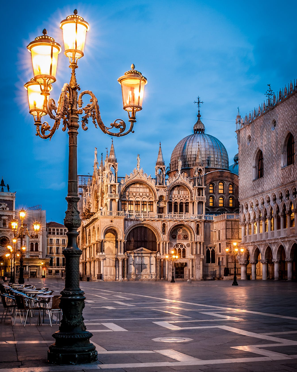 Картина по номерам Сказочный вечерний Милан 40х50 (GX50002)