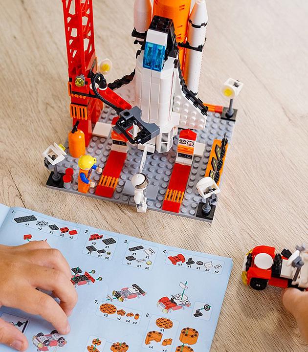 Конструктор Space Shuttle в пакеті на 521 деталь Космос Космічна станція (30268749) - фото 12 Конструктор Space Shuttle в пакеті на 521 деталь Космос Космічна станція (30268749) - фото 12