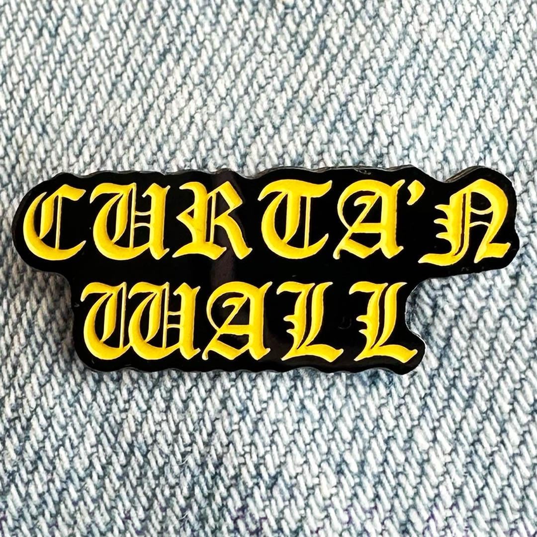 Значок пин Curtan Wall Logo