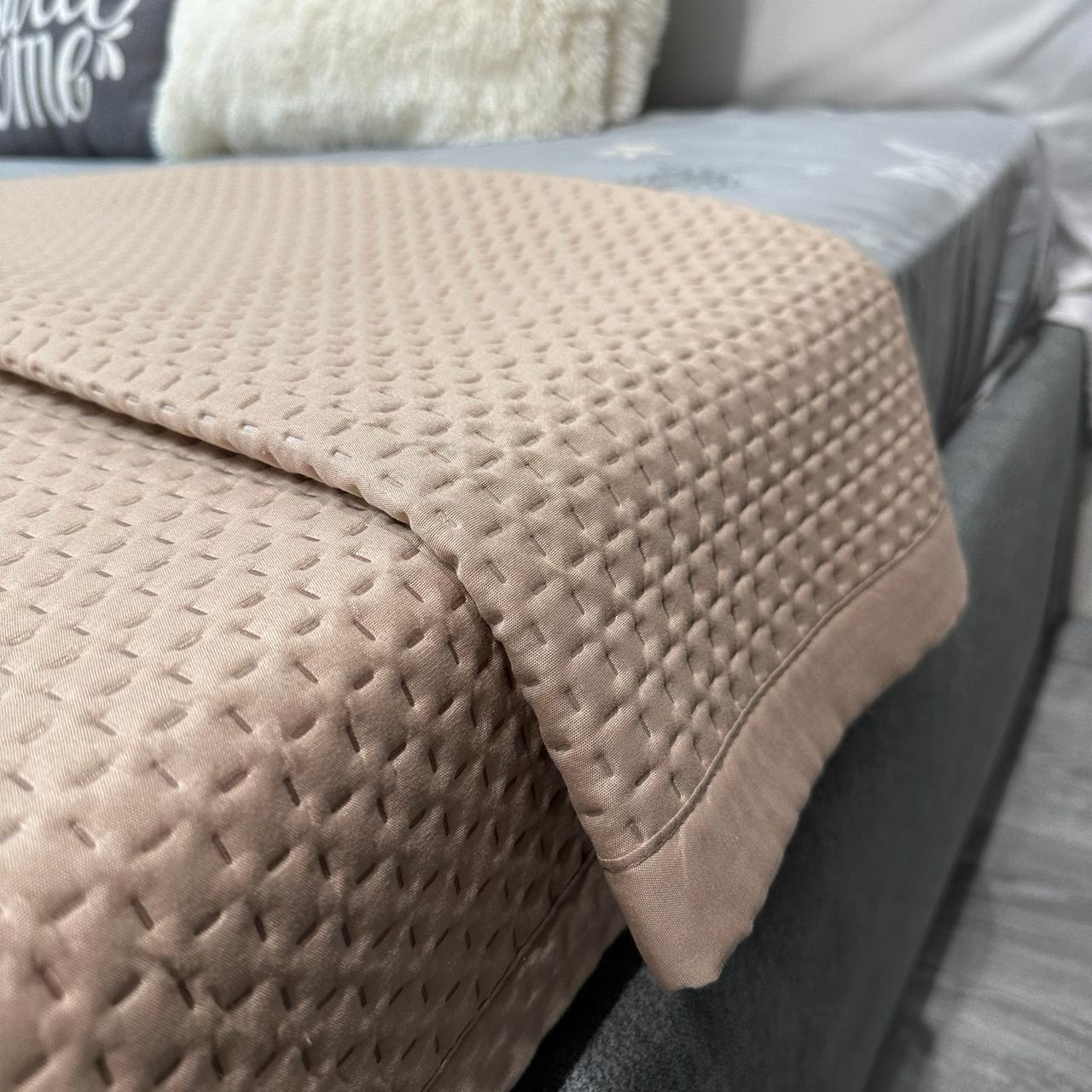 Покрывало на кровать евро 200x230 см Карамельный (28796083) - фото 8 Покрывало на кровать евро 200x230 см Карамельный (28796083) - фото 8