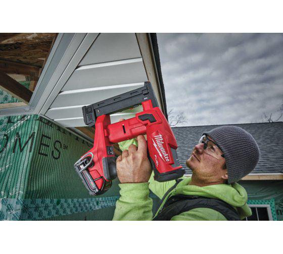 Степлер аккумуляторный Milwaukee 18 GA M18 FNCS18GS-0X FUEL зауженный (4933471942) - фото 4