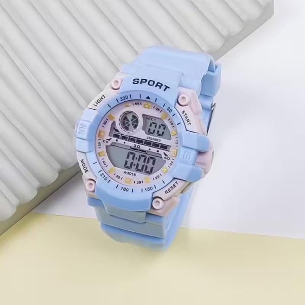 Наручные часы цифровые с подсветкой и водонепроницаемым корпусом Голубой