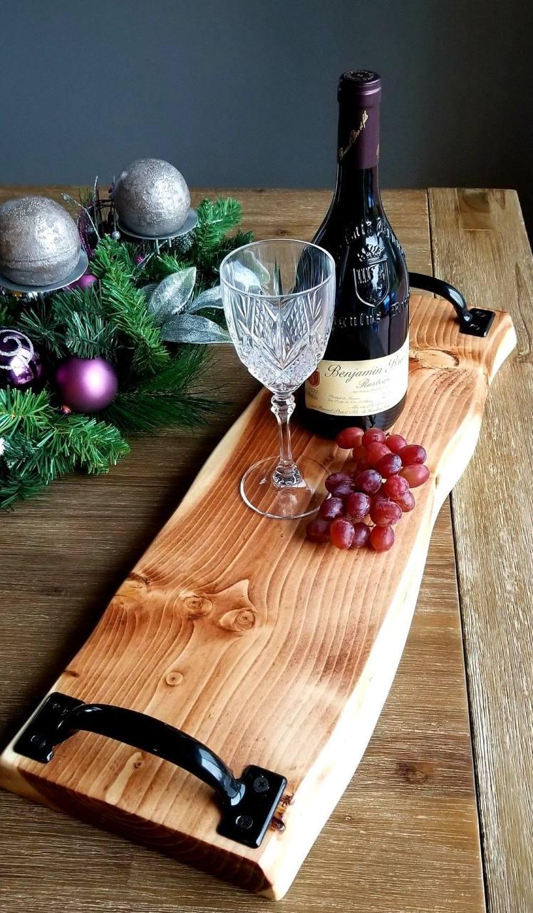 Доска деревянная сервировочная из цельного куска дерева с ручками (DS75848) Доска деревянная сервировочная из цельного куска дерева с ручками (DS75848)