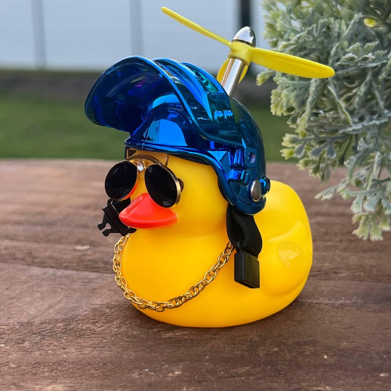 Качка на торпеду в авто з автоматом із шоломом - фото 1 Качка на торпеду в авто з автоматом із шоломом - фото 1