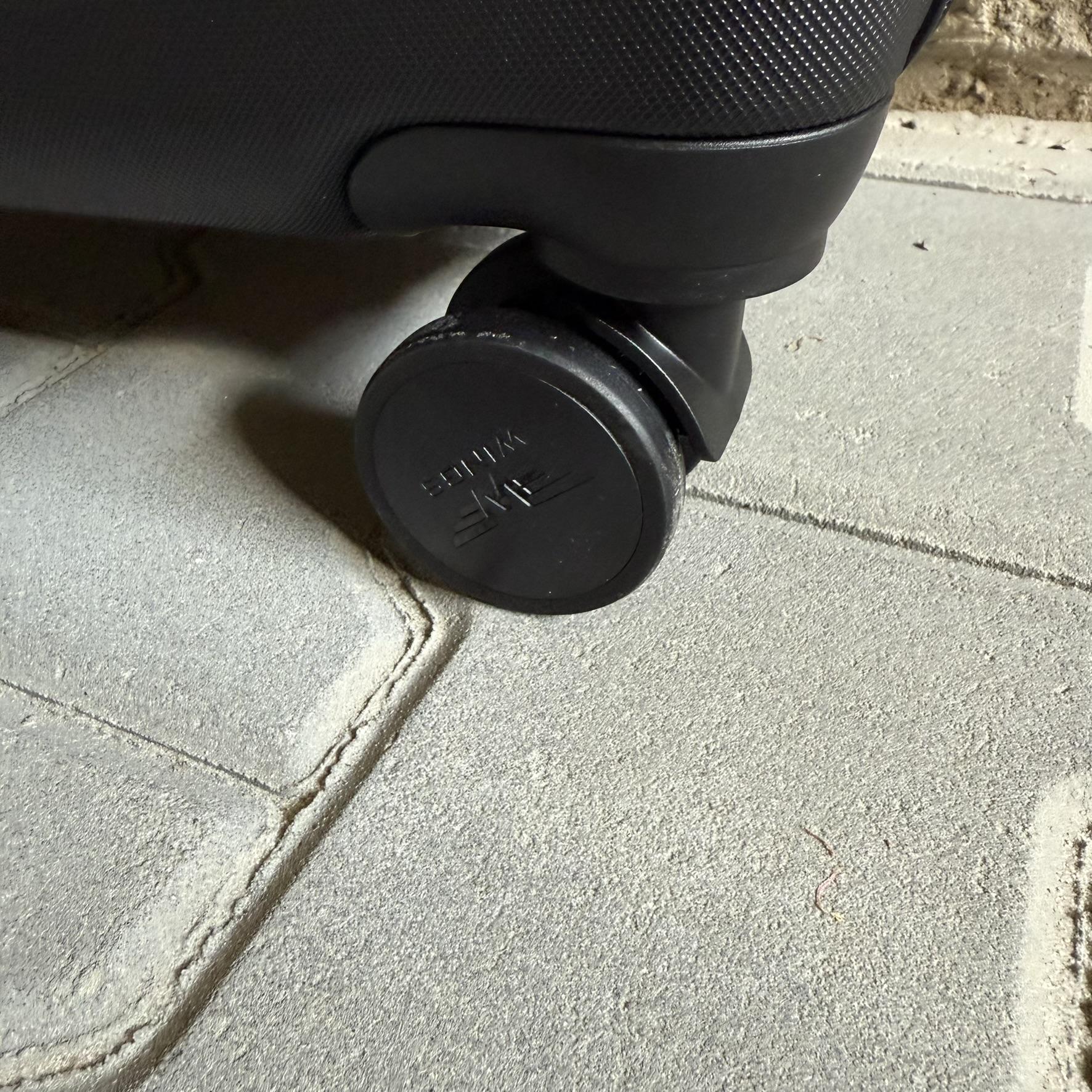 Чемодан Wings PEA01 дорожный М Черный (26557315) - фото 8 Чемодан Wings PEA01 дорожный М Черный (26557315) - фото 8