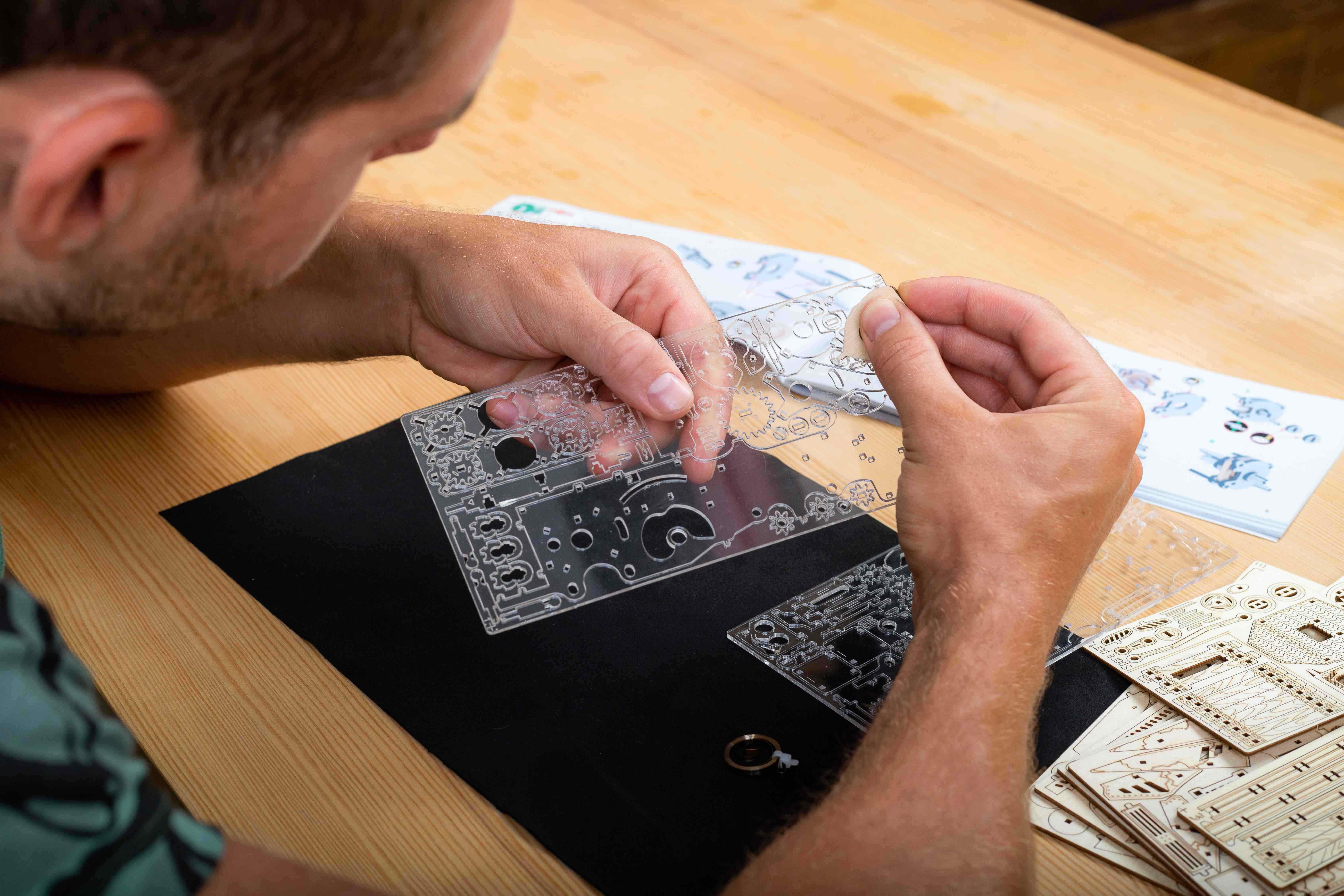 Конструктор дерев'яний Vіter Models Потяг The Thunderstorm Express (The Thunderstorm Express ) - фото 5