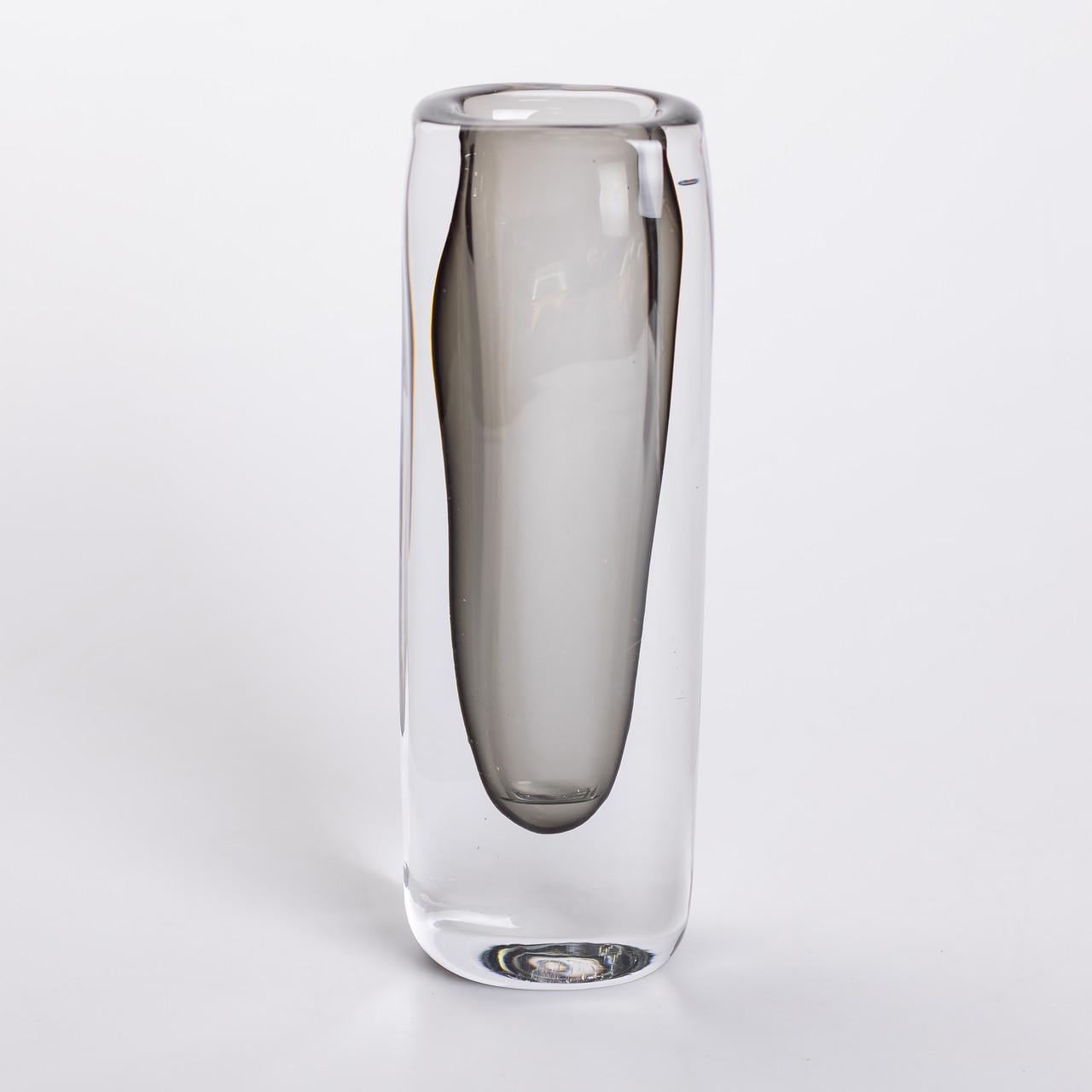 Ваза стеклянная для цветов декоративная 7,7х5,5х24,5 см 200 мл Серый (27969504)
