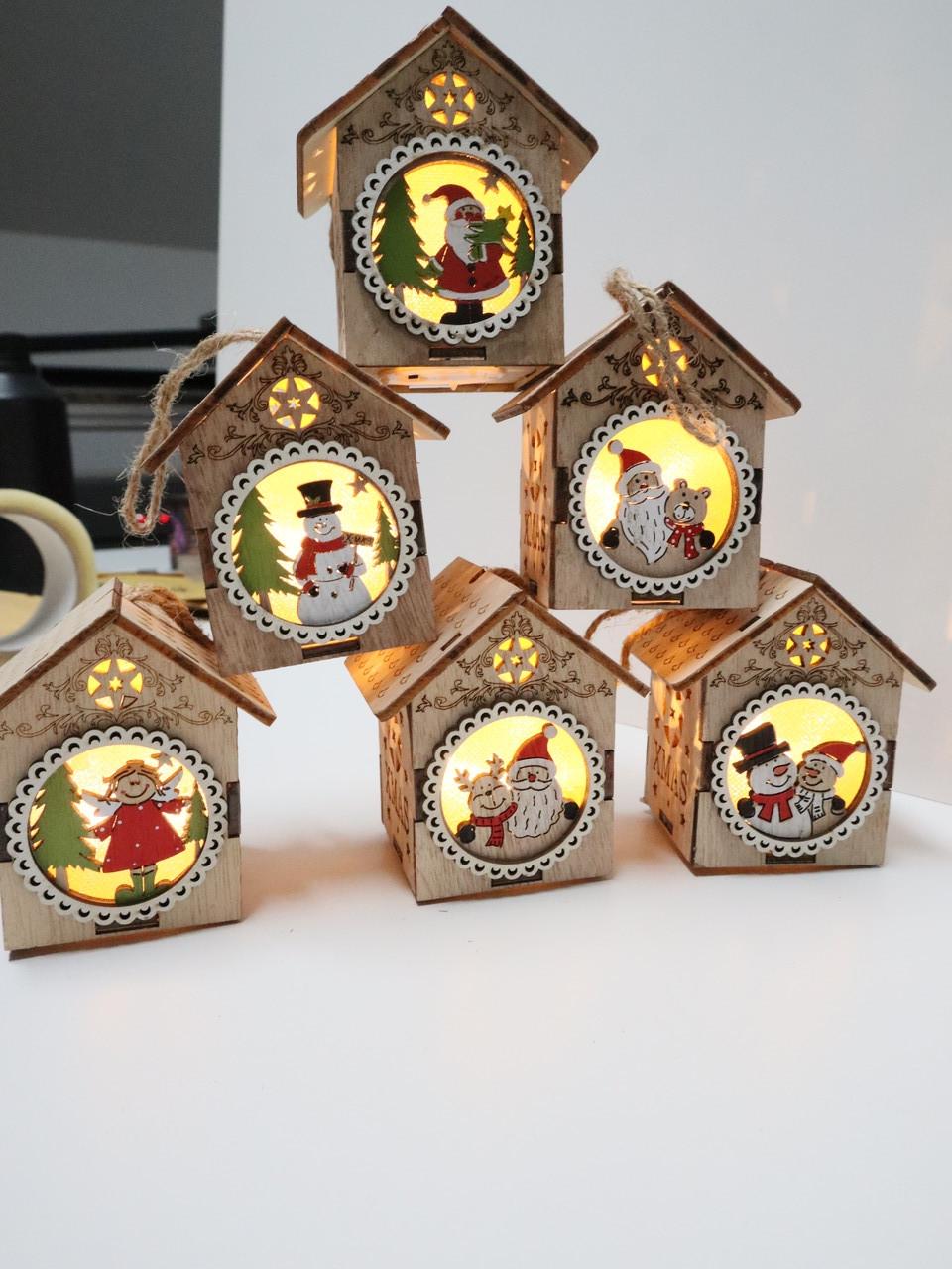 Игрушка новогодняя на елку Домик с Сантой и фонариком из дерева (1301583686) - фото 3