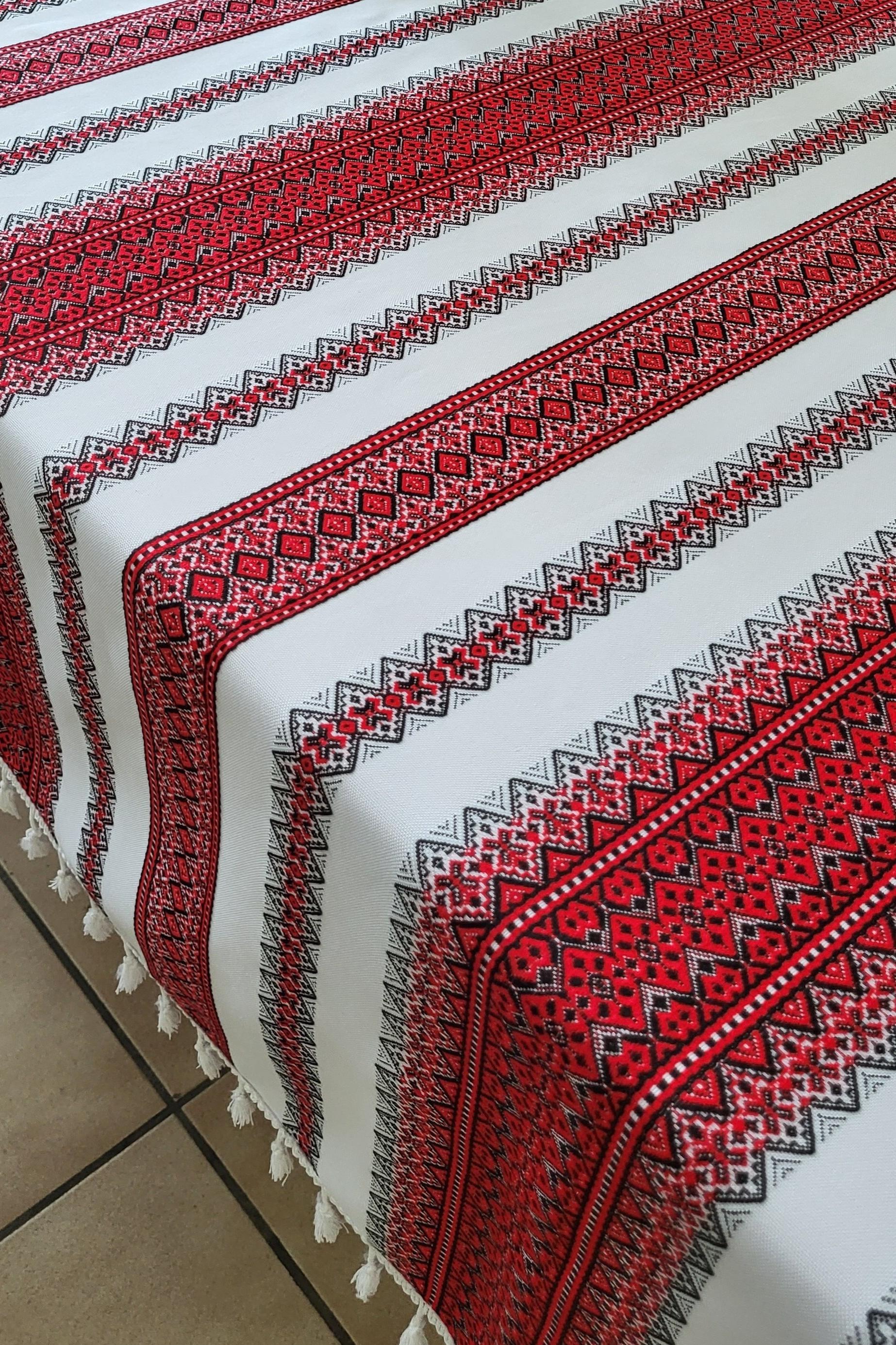 Скатерть ткано-декоративная с вышивкой Пионы 1450x2200 мм Красный (Арт-080ск) - фото 5 Скатерть ткано-декоративная с вышивкой Пионы 1450x2200 мм Красный (Арт-080ск) - фото 5