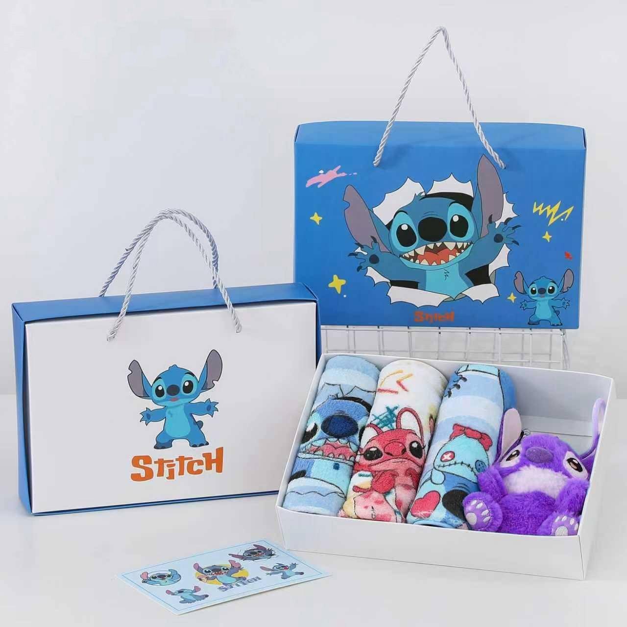 Подарочный набор из 3 полотенец и мягкая игрушка Стич Фиолетовый (PN-F-4)