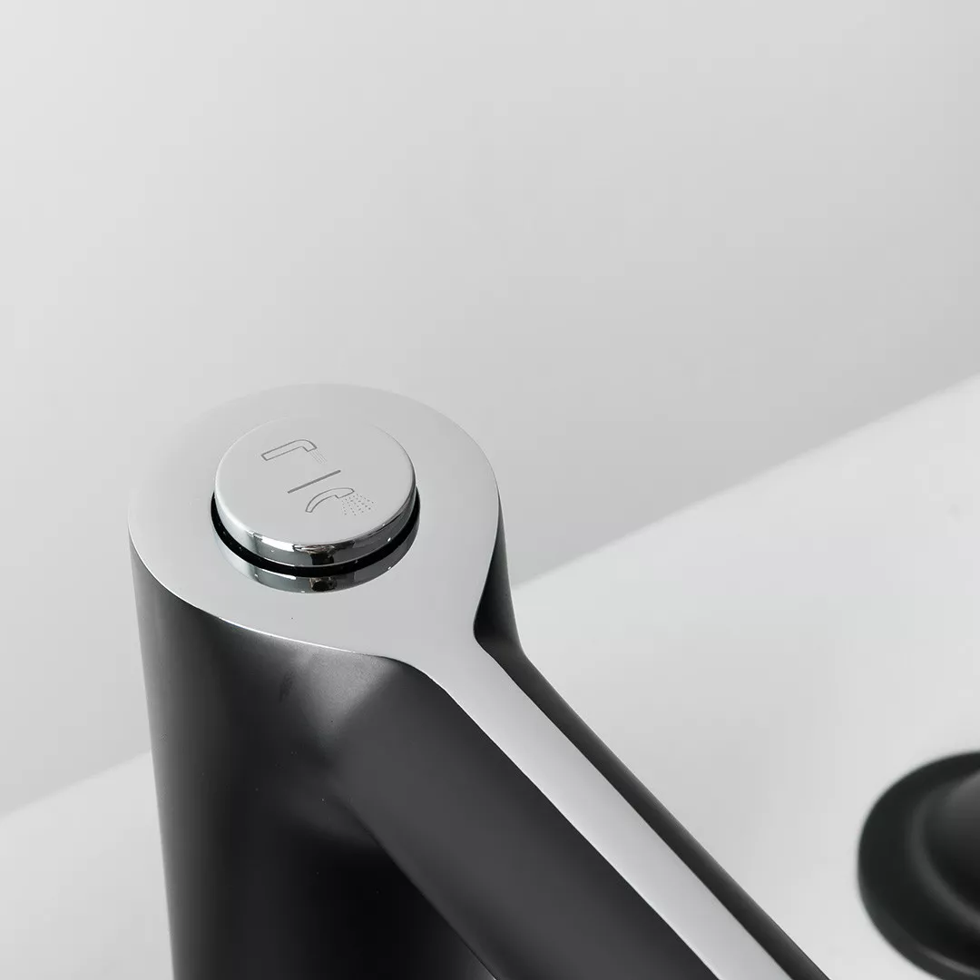 Змішувач для ванни на борт Gappo G1103-6 Чорний/Хром (SQ-1044860) - фото 3 Змішувач для ванни на борт Gappo G1103-6 Чорний/Хром (SQ-1044860) - фото 3