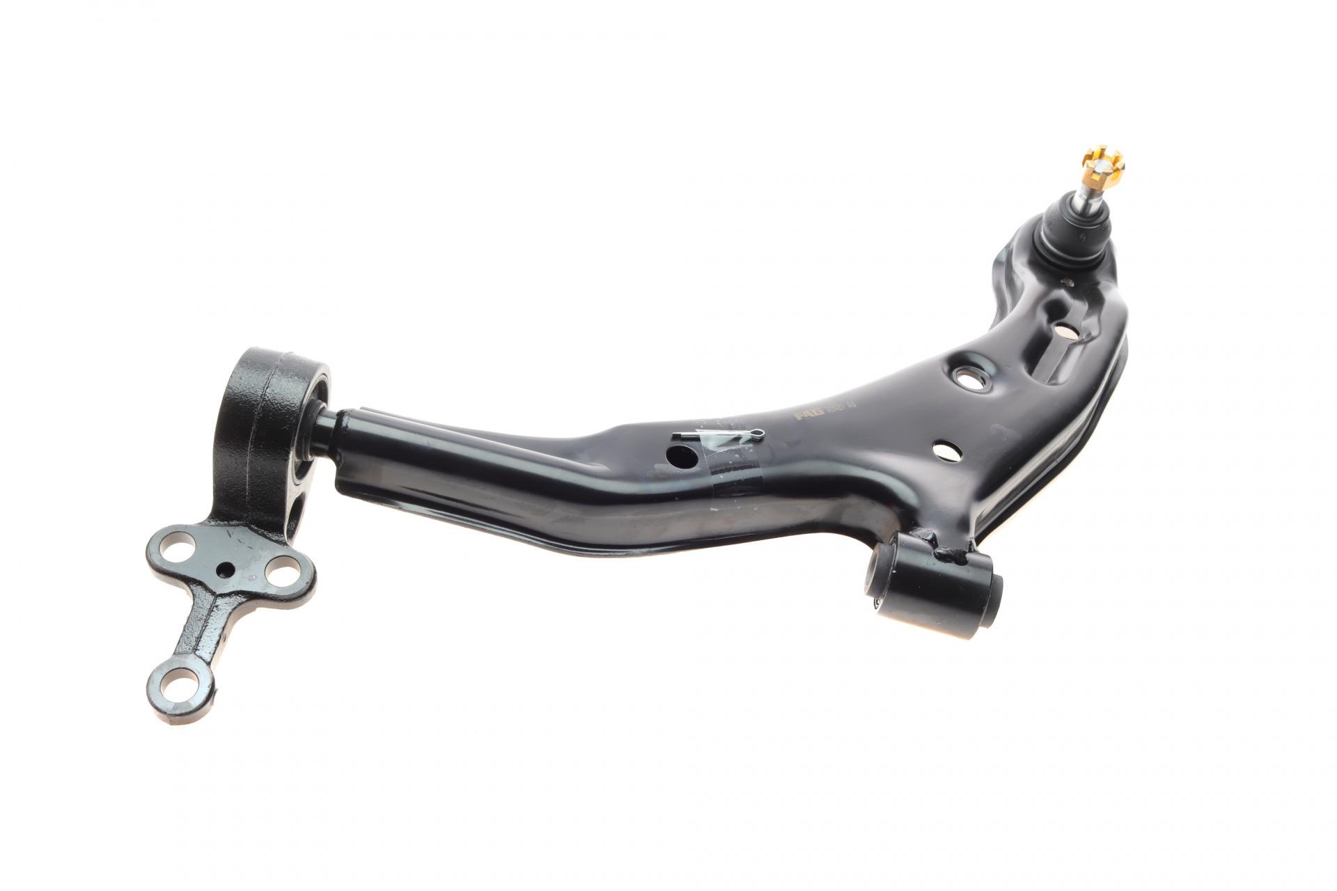 Рычаг подвески FAG передний L Nissan Almera 00-06 (821 0746 10)