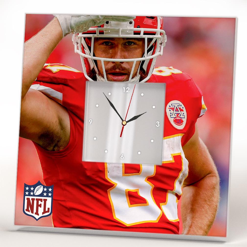 Часы Travis Kelce 260x260 мм (C04524) Часы Travis Kelce 260x260 мм (C04524)