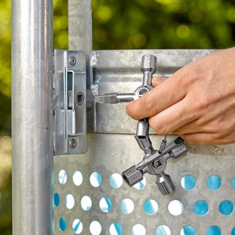 Ключ для шкафов и систем запирания TwinKey® Knipex (00 11 01) - фото 7