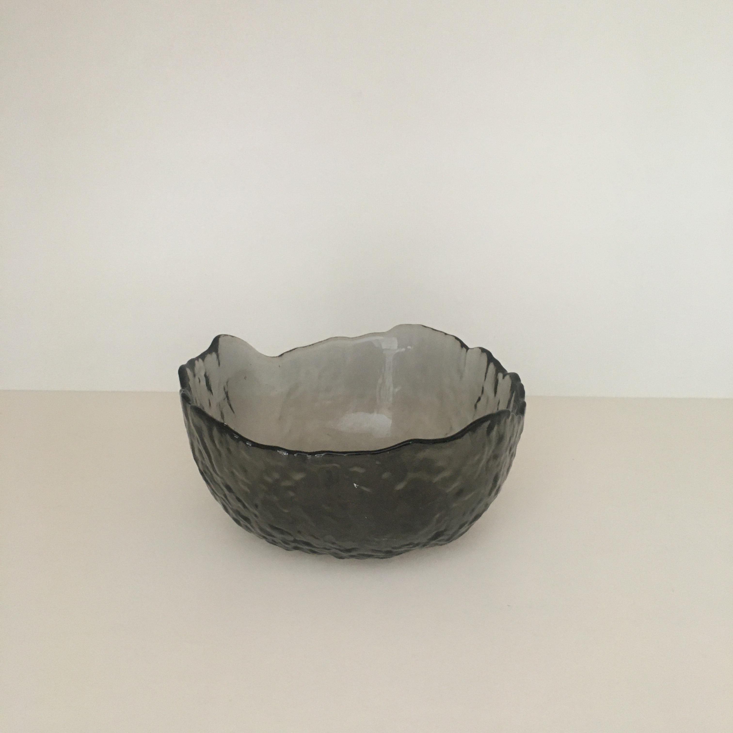 Салатник Olens стеклянный 13 см Серый (ST0972)