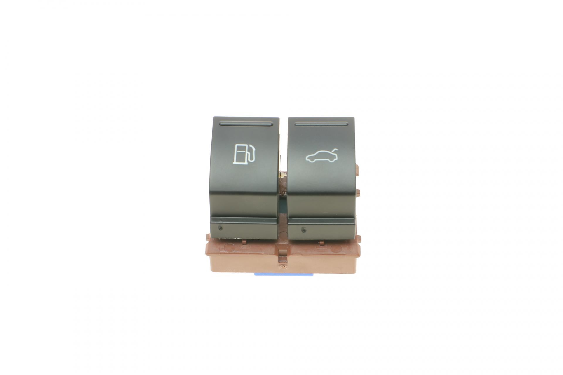 Кнопка управления крышкой багажника SOLGY и топливного бака VW Passat CC/Eos 10--401048