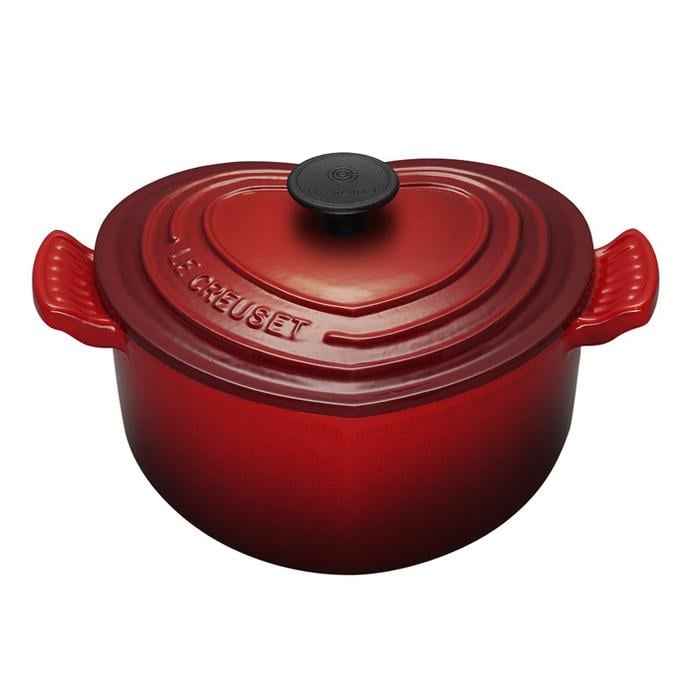 Кастрюля жаропрочная Le Creuset в форме сердца 1,9 л Вишневый