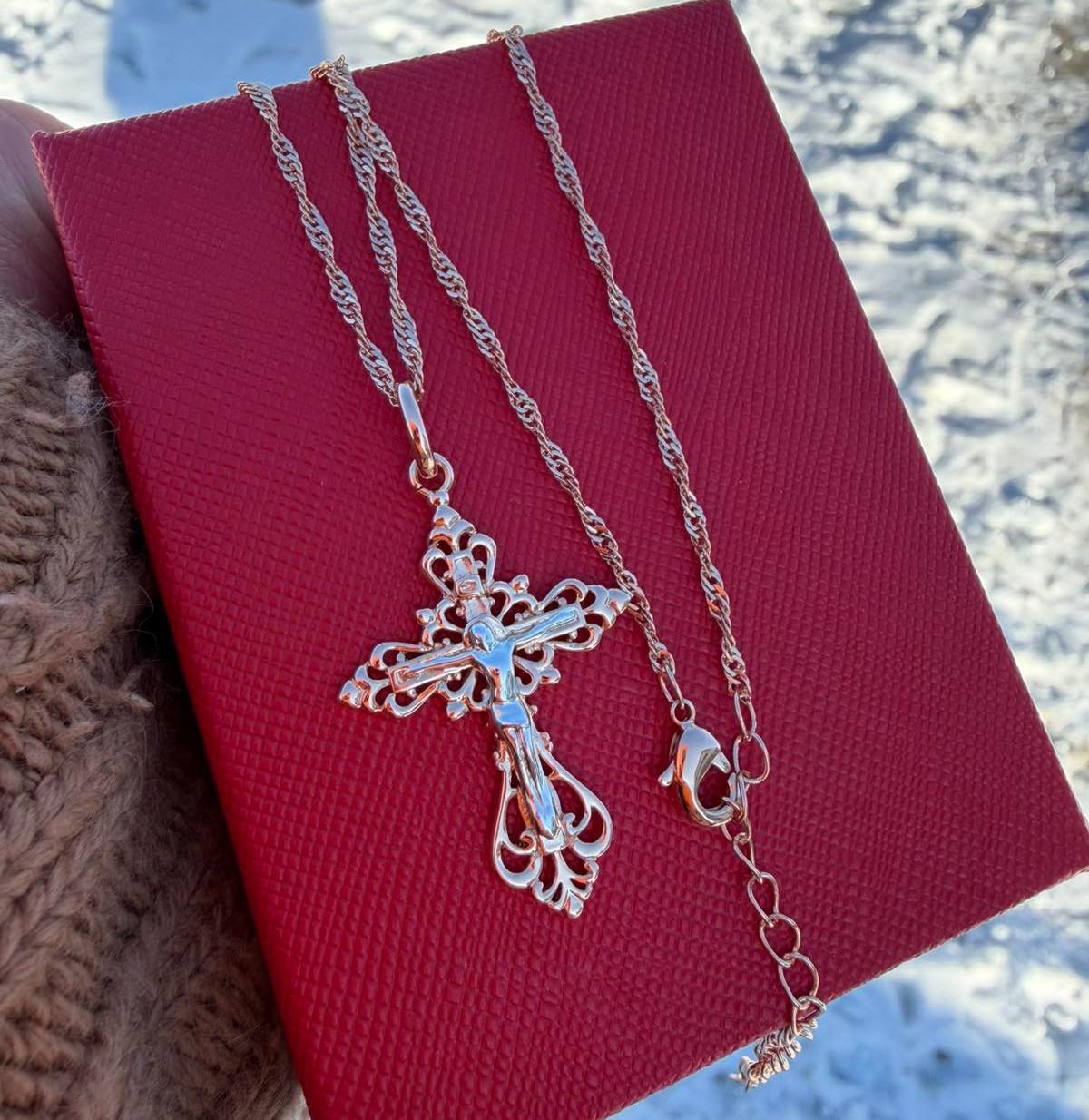 Набор украшений GONCHAR & CO цепочка канатное плетение 50-55 см 2 мм/крестик Классический 3,5 см 18 к 585п Золотой (83-002) Набор украшений GONCHAR & CO цепочка канатное плетение 50-55 см 2 мм/крестик Классический 3,5 см 18 к 585п Золотой (83-002)