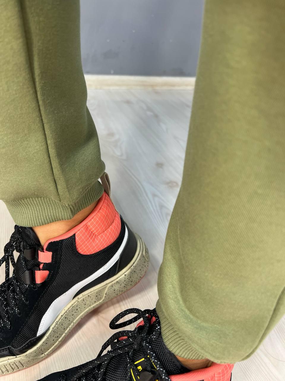 Брюки женские PEPPER MINT 24-13 спортивные джоггеры резинка на талии утепленные S Хаки (928) - фото 7 Брюки женские PEPPER MINT 24-13 спортивные джоггеры резинка на талии утепленные S Хаки (928) - фото 7