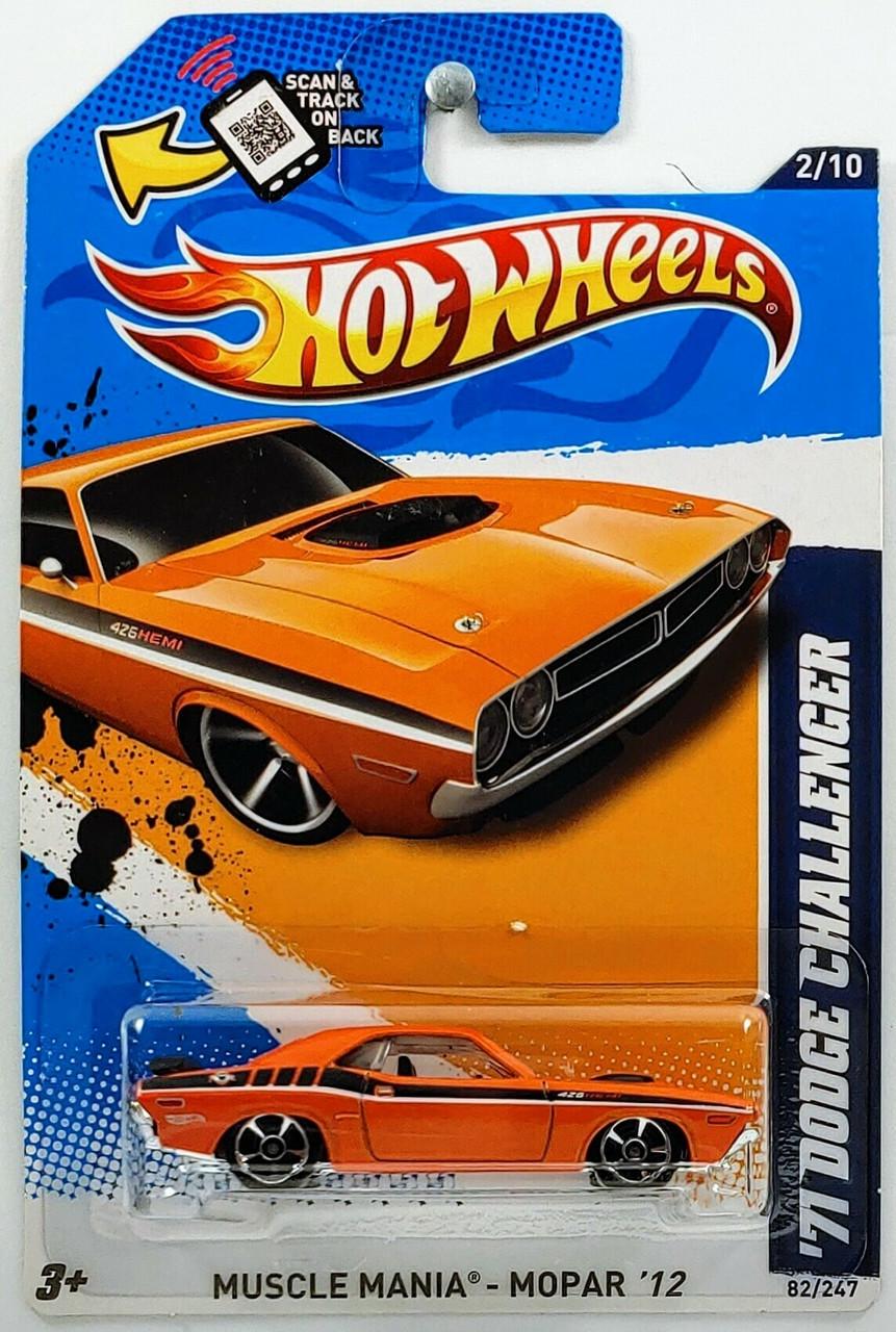 Игрушечная машинка Hot Wheels '71 Dodge Challenger 2012 Muscle Mania Mopar №082 (V5618) Игрушечная машинка Hot Wheels '71 Dodge Challenger 2012 Muscle Mania Mopar №082 (V5618)