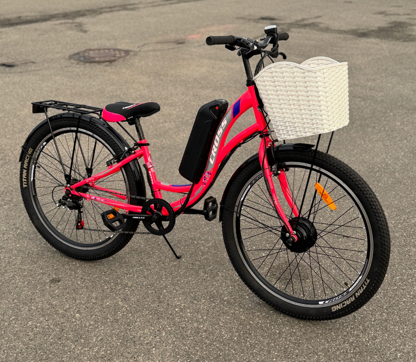 Велосипед с Е-комплектом Cross Betty 26" 36В 350 Вт 10 Ah Мотор MXSUS с корзинкой и багажником Розово-Серый