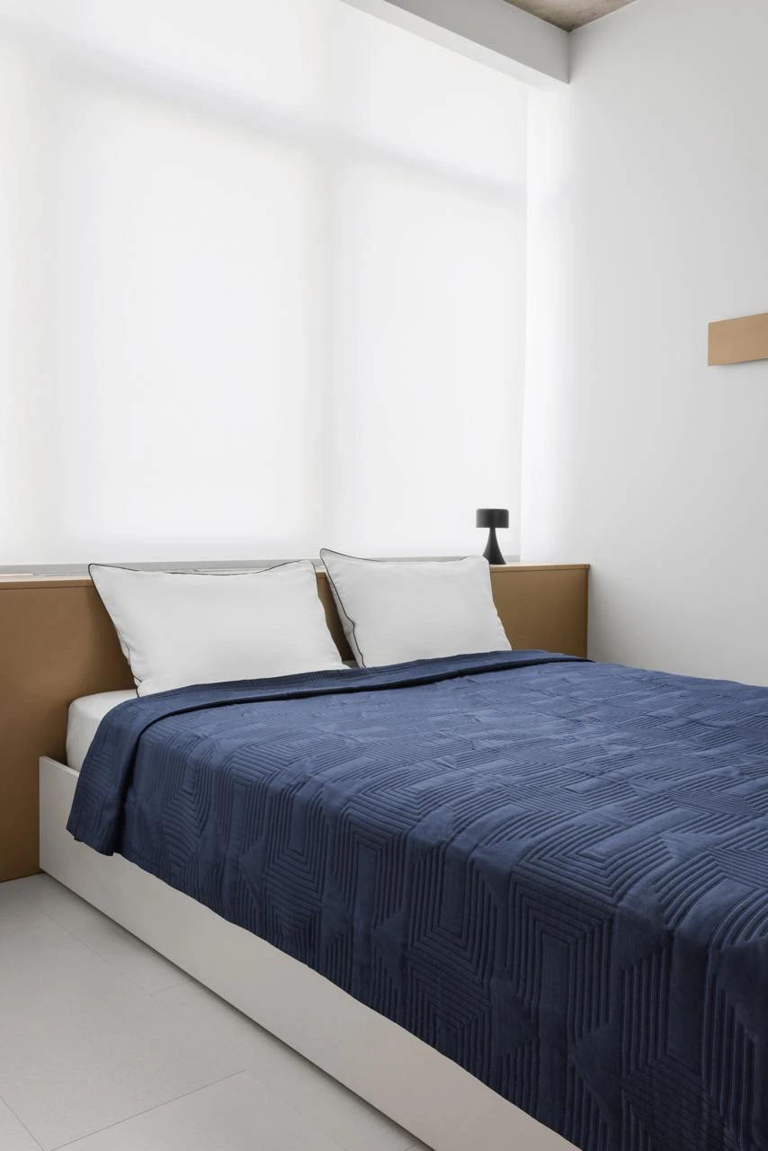 Покрывало на кровать HYGG Brik King Size с наволочками 2 шт. 240х260 см Индиго (321551)