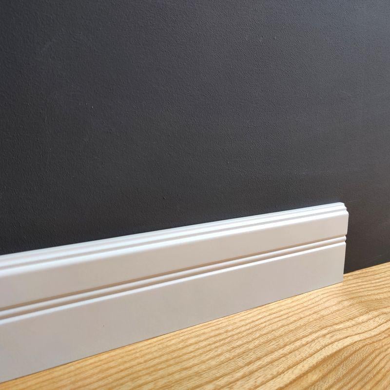 Плинтус крашенный без шпона LightForm МДФ 100х12х2000 мм RAL 9003 Белый (pl-20109/3)