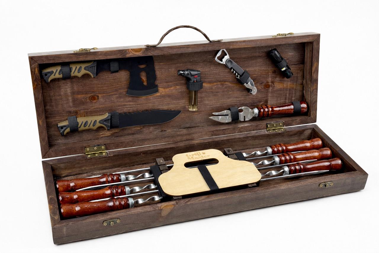 Набор для пикника GrillMaster Кемпинг с топором охотничьим ножом/фонарем 13 пр. Коричневый (10-164-KS-7401)