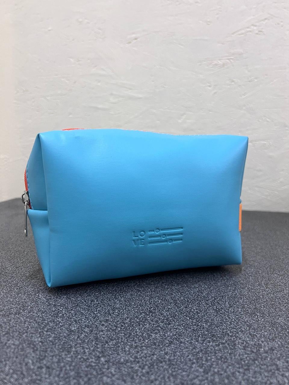 Сумка ко сметичка водонепроницаемая Love Голубой (1449888934)