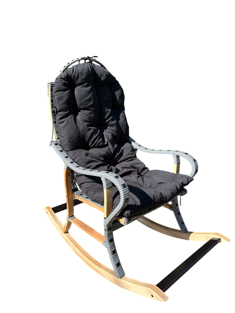 Кресло-качалка Сімейний Затишок из ротанга с подушкой Светло-серый/Черный