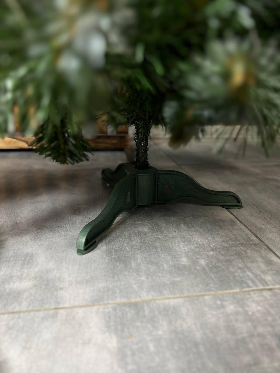 Искусственная елка заснеженная Элитная с шишками и калиной 1,7 м Зеленый (YA678200) - фото 7 Искусственная елка заснеженная Элитная с шишками и калиной 1,7 м Зеленый (YA678200) - фото 7