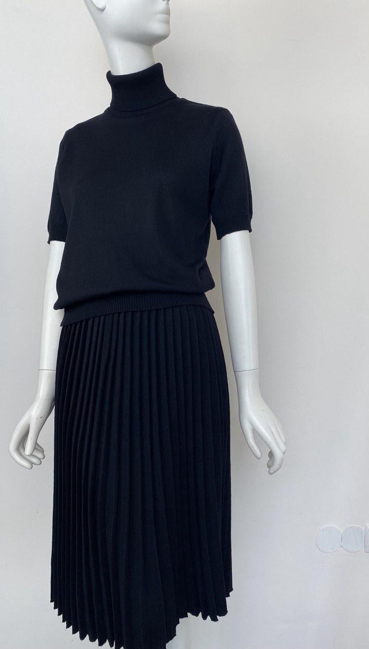 Спідниця в складку з мериносової вовни M Чорний (26758714) - фото 2 Спідниця в складку з мериносової вовни M Чорний (26758714) - фото 2