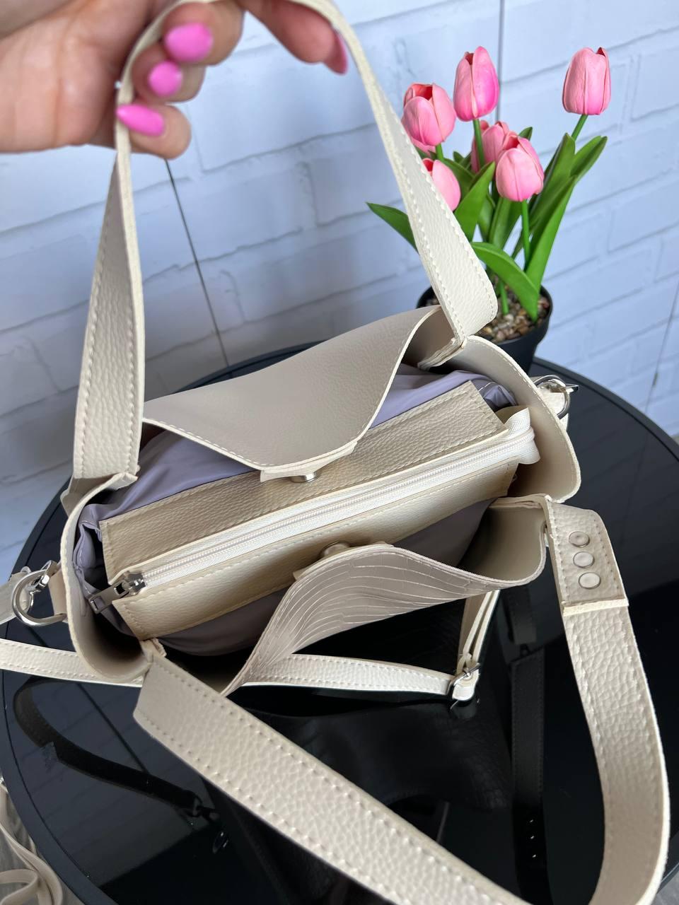 Сумка женская через плечо большая вместительная с принтом кроко экокожа 30х25х13 см Темно-бежевый - фото 4 Сумка женская через плечо большая вместительная с принтом кроко экокожа 30х25х13 см Темно-бежевый - фото 4