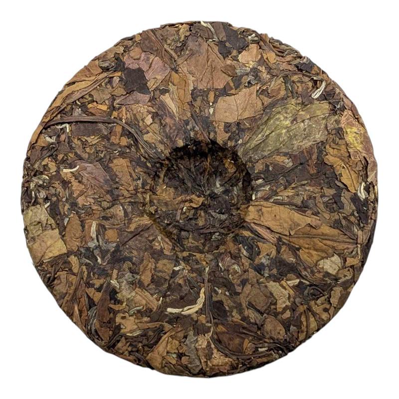 Чай белый Лао Бай Ча-Белая жемчужина Юньнани 2021 год блин 200 г (1-0-0026-w) - фото 4 Чай белый Лао Бай Ча-Белая жемчужина Юньнани 2021 год блин 200 г (1-0-0026-w) - фото 4