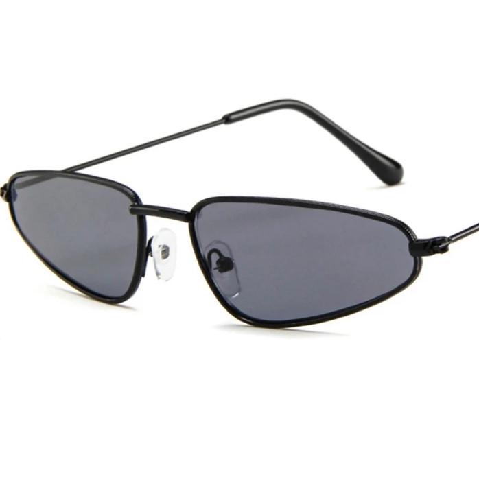 Солнцезащитные очки треугольник маленький Черный