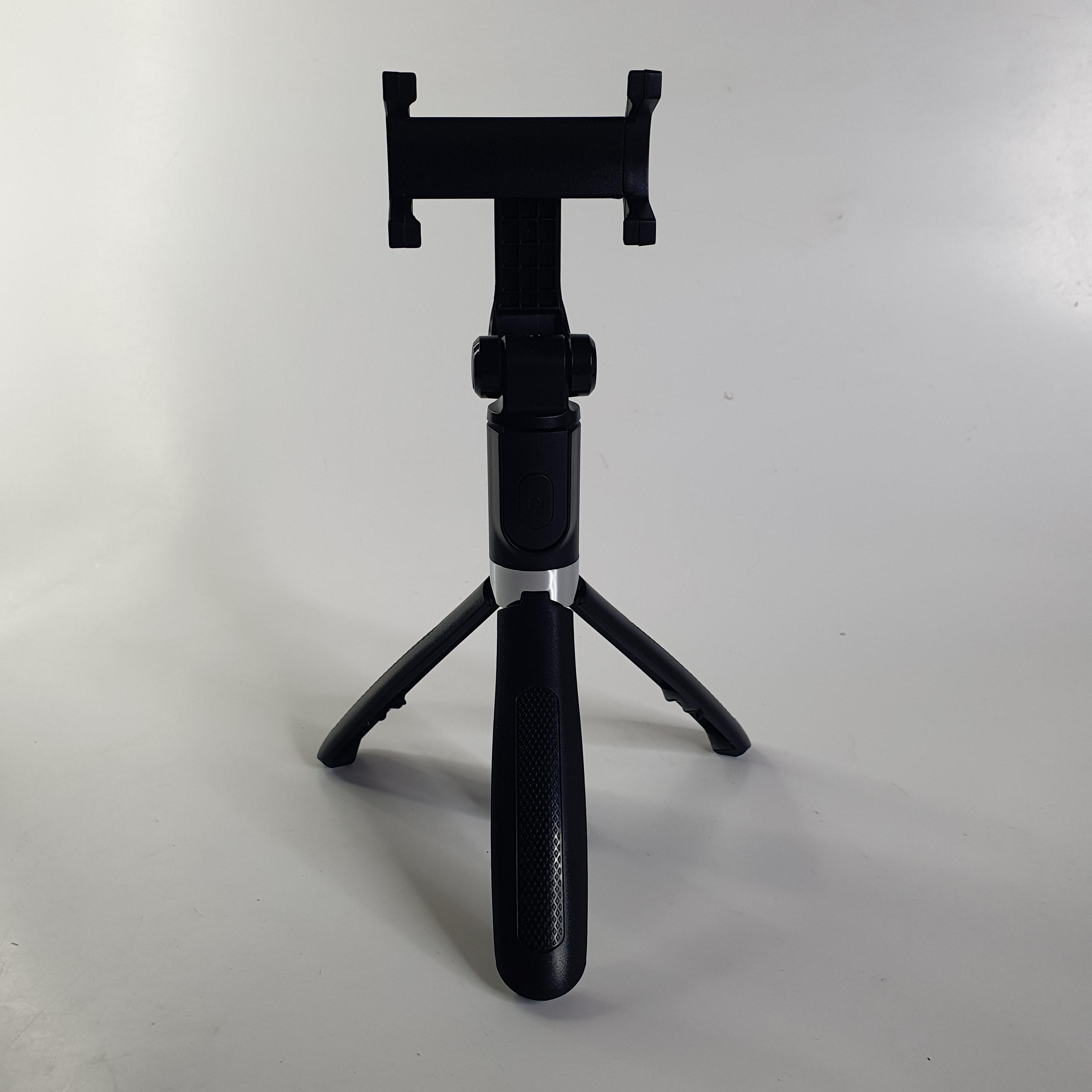 Штатив-селфи с пультом Bluetooth Selfie Stick телескопический для телефона Черный (L01)