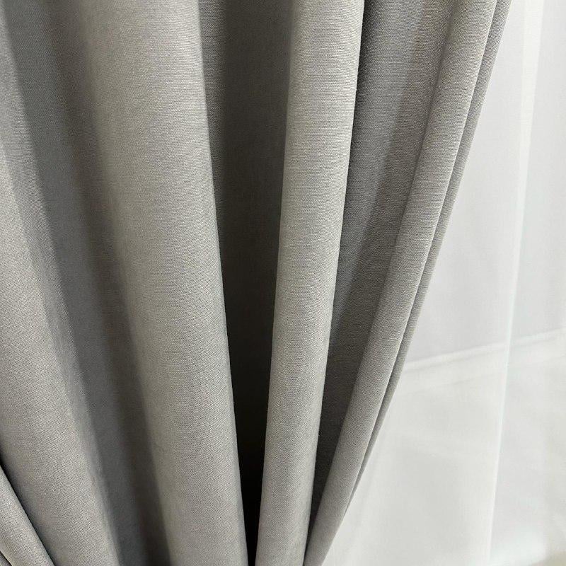 Комплект штор микровелюр 2 шт. 1,5х2,7 м готовые на шторной тесьме 6 см Светло-серый (petek-V163) - фото 2 Комплект штор микровелюр 2 шт. 1,5х2,7 м готовые на шторной тесьме 6 см Светло-серый (petek-V163) - фото 2