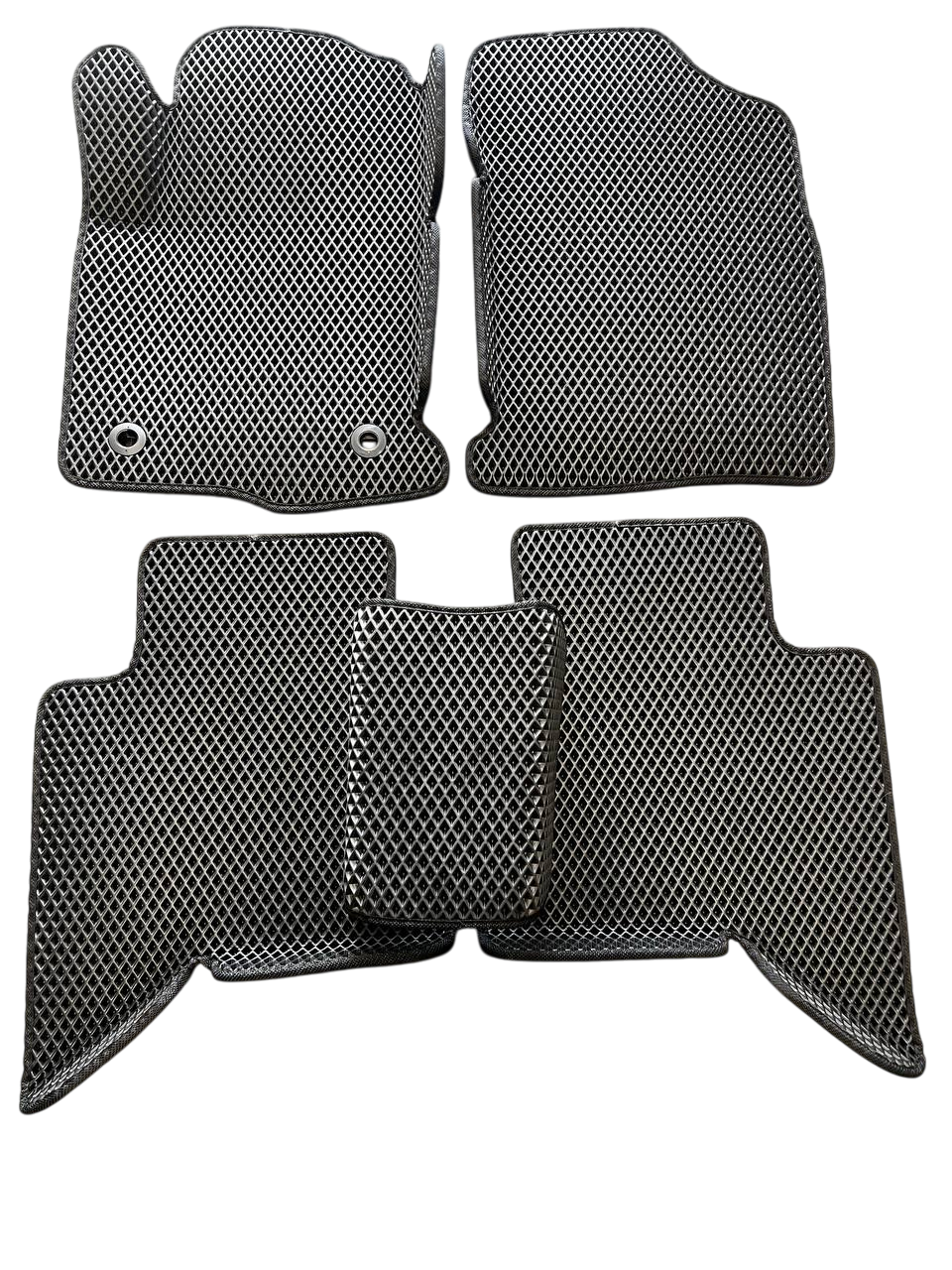 Коврики с бортиками EVA в салон с 3Д лапой для Toyota Hilux 2015+ г. (2528554043)