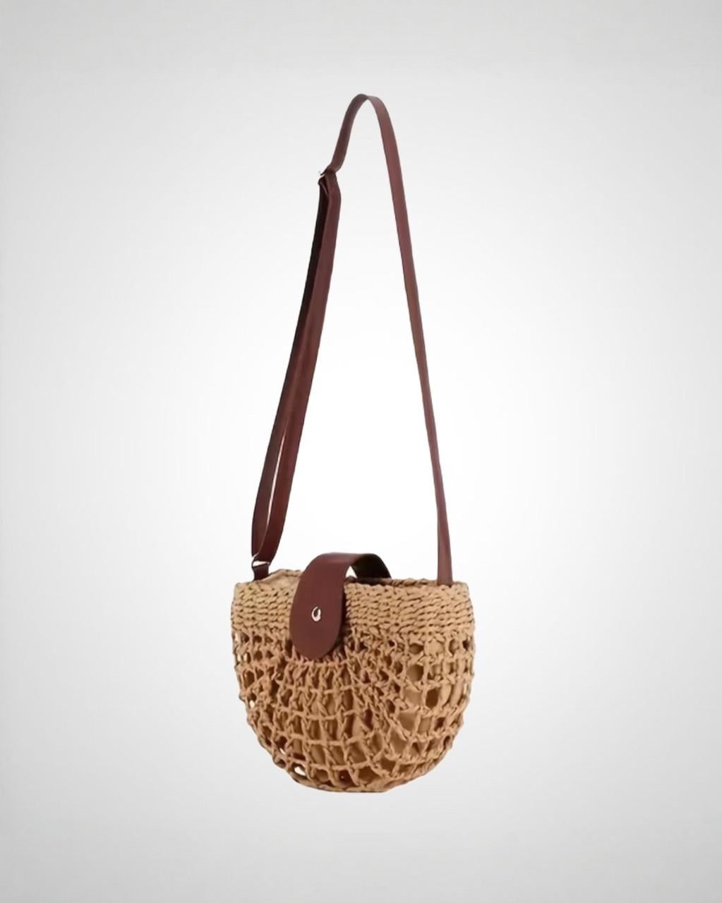 Сумка соломенная и летняя на молнии с вшитой подкладкой плетеная Бежевый (С011) Сумка соломенная и летняя на молнии с вшитой подкладкой плетеная Бежевый (С011)