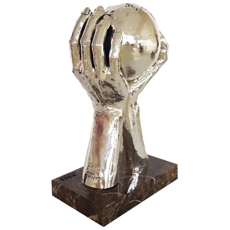 Статуетка з кераміки Anglada Світ у твоїх руках 12х20х30 см (121Pa)