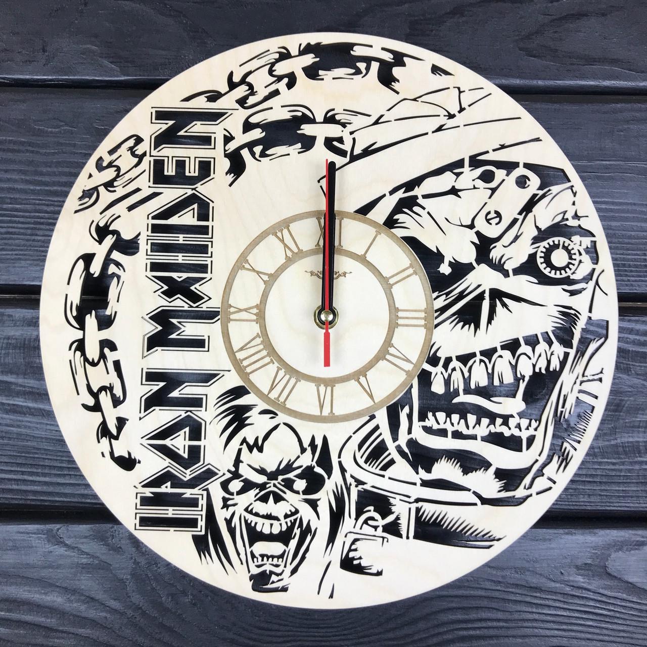 Часы настенные концептуальные в интерьер Iron Maiden