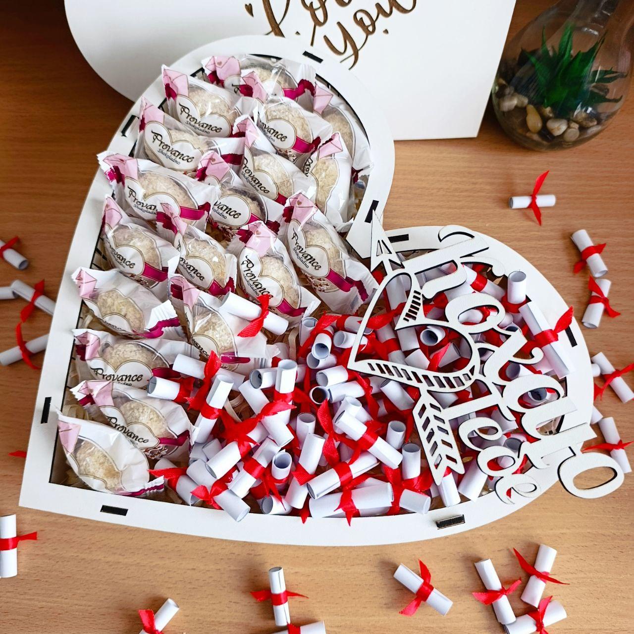 Бокс з цукерками та 101 причиною чому я тебе кохаю для дівчини на новий рік день закоханих 8 березня та день народження (ar370) Бокс з цукерками та 101 причиною чому я тебе кохаю для дівчини на новий рік день закоханих 8 березня та день народження (ar370)