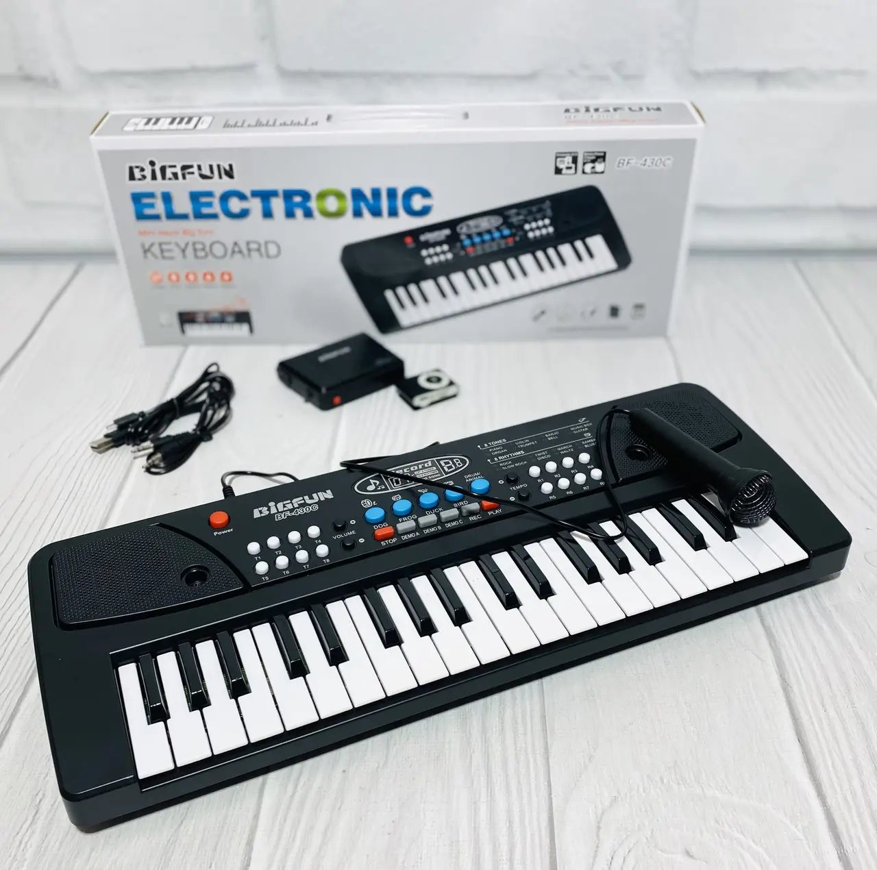 Синтезатор с микрофоном и плеером 220V Черный (430black) - фото 2 Синтезатор с микрофоном и плеером 220V Черный (430black) - фото 2