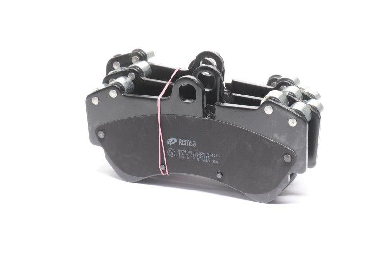 Тормозные колодки дисковые передние porsche Volkswagen cayenne 955 Touareg 7la 7l6 7l7 Remsa 0994 00 (0994.00 Remsa)